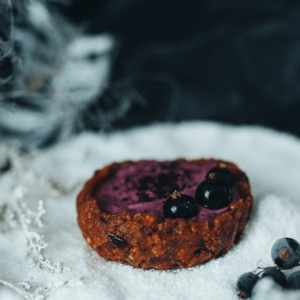 Tarta cu coacaze negre